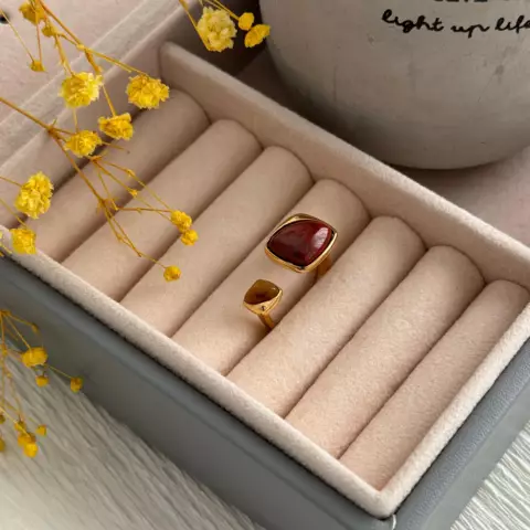 An image of a product called üzük
