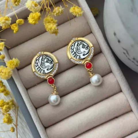 An image of a product called medalyon mirvarili sırğa