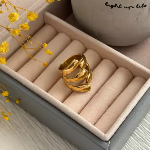 An image of a product called üzük