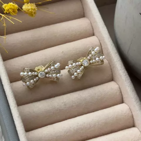 An image of a product called bantik sırğa