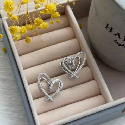 An image of a product called qaşlı ürək sırğa