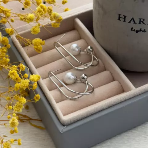 An image of a product called mirvarili gümüşü sırğa