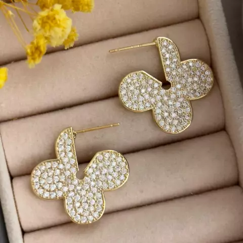 An image of a product called qaşlı yonca sırğa