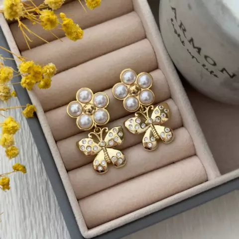 An image of a product called sırğa