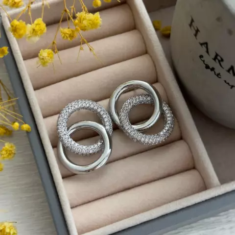 An image of a product called gümüşü qaşlı keçirmə sırğa