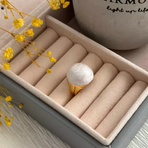 An image of a product called üzük