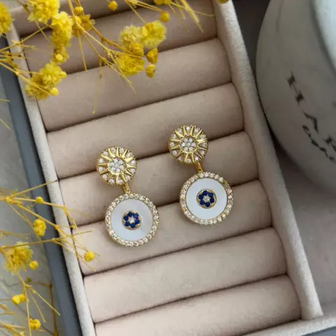 An image of a product called sırğa