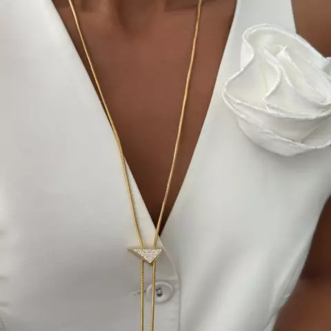 An image of a product called tərz qızılı boyunbağı