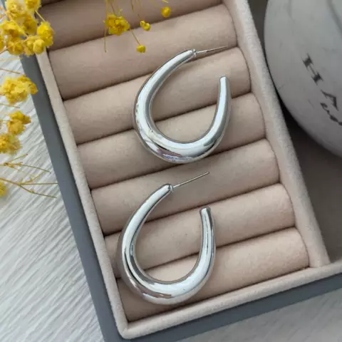 An image of a product called gümüşü sırğa