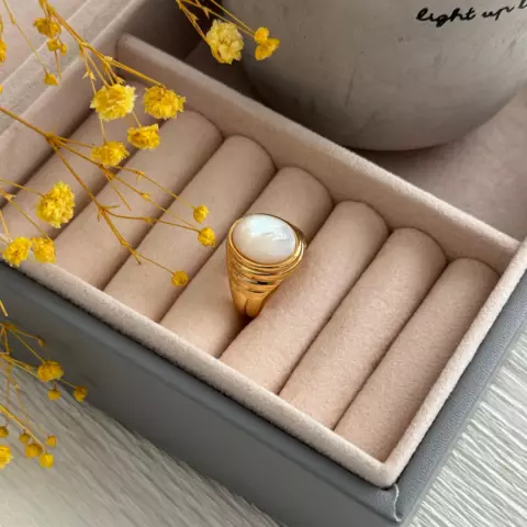 An image of a product called üzük
