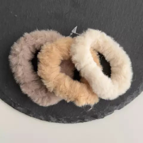 An image of a product called tüklü üçlü saç bandı