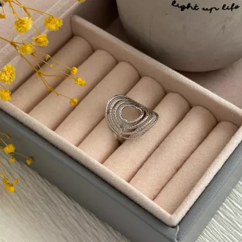 An image of a product called üzük