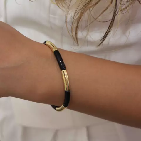 An image of a product called qolbaq
