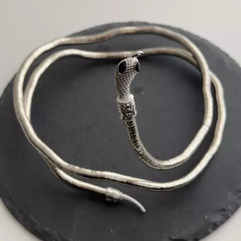 An image of a product called boyunbağı