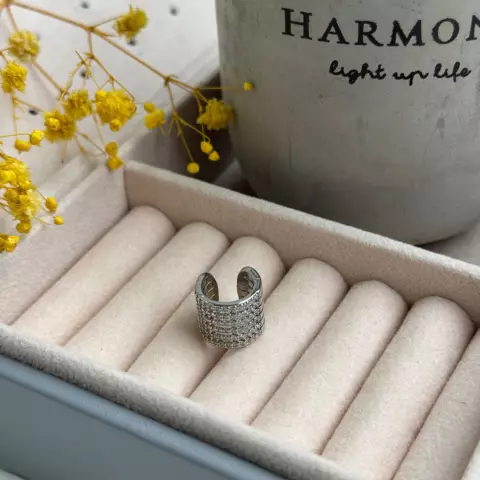 qaşlı gümüşü cuff