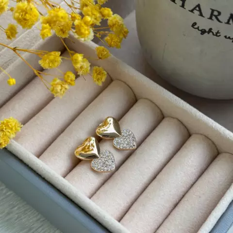 An image of a product called ikili ürək detallı sırğa