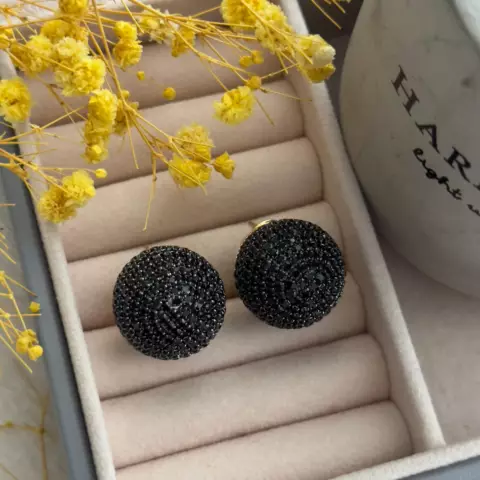 An image of a product called qara disco topu sırğa