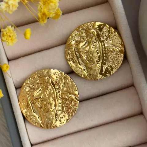 An image of a product called qızılı dairə sırğa