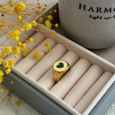 An image of a product called üzük