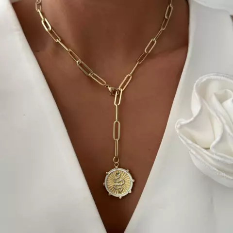 An image of a product called zəncirli ilan detallı boyunbağı