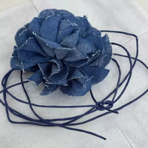 An image of a product called cins rəngli gül coker