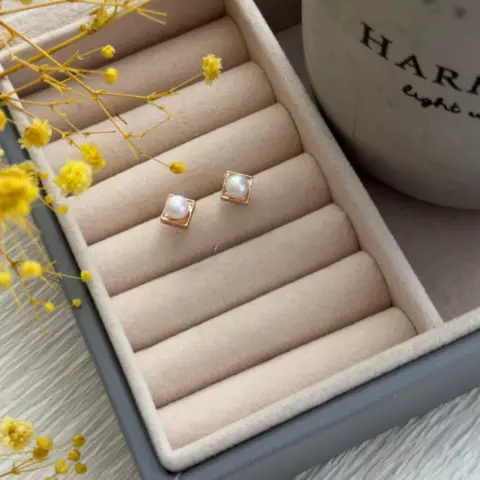 An image of a product called mirvari sırğa